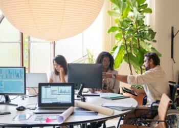 What are Light tech computers